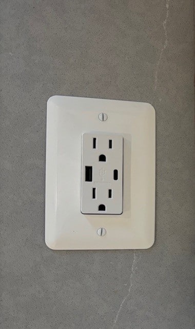 usb electric outlet